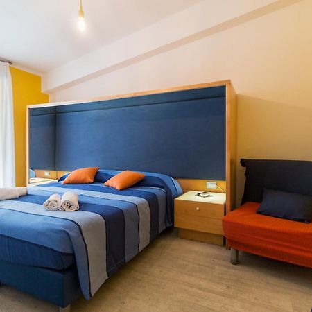 La Favorita Hotel Кала Гононе Екстериор снимка