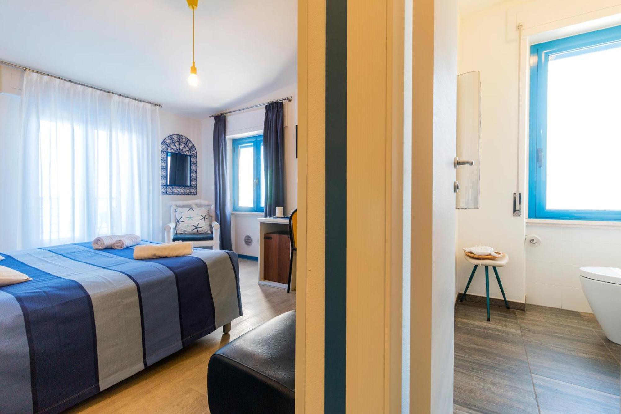 La Favorita Hotel Кала Гононе Екстериор снимка