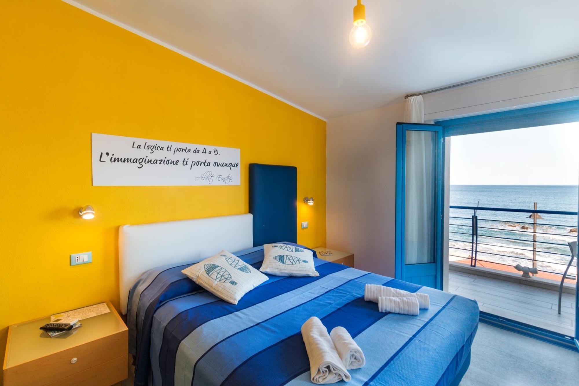 La Favorita Hotel Кала Гононе Екстериор снимка