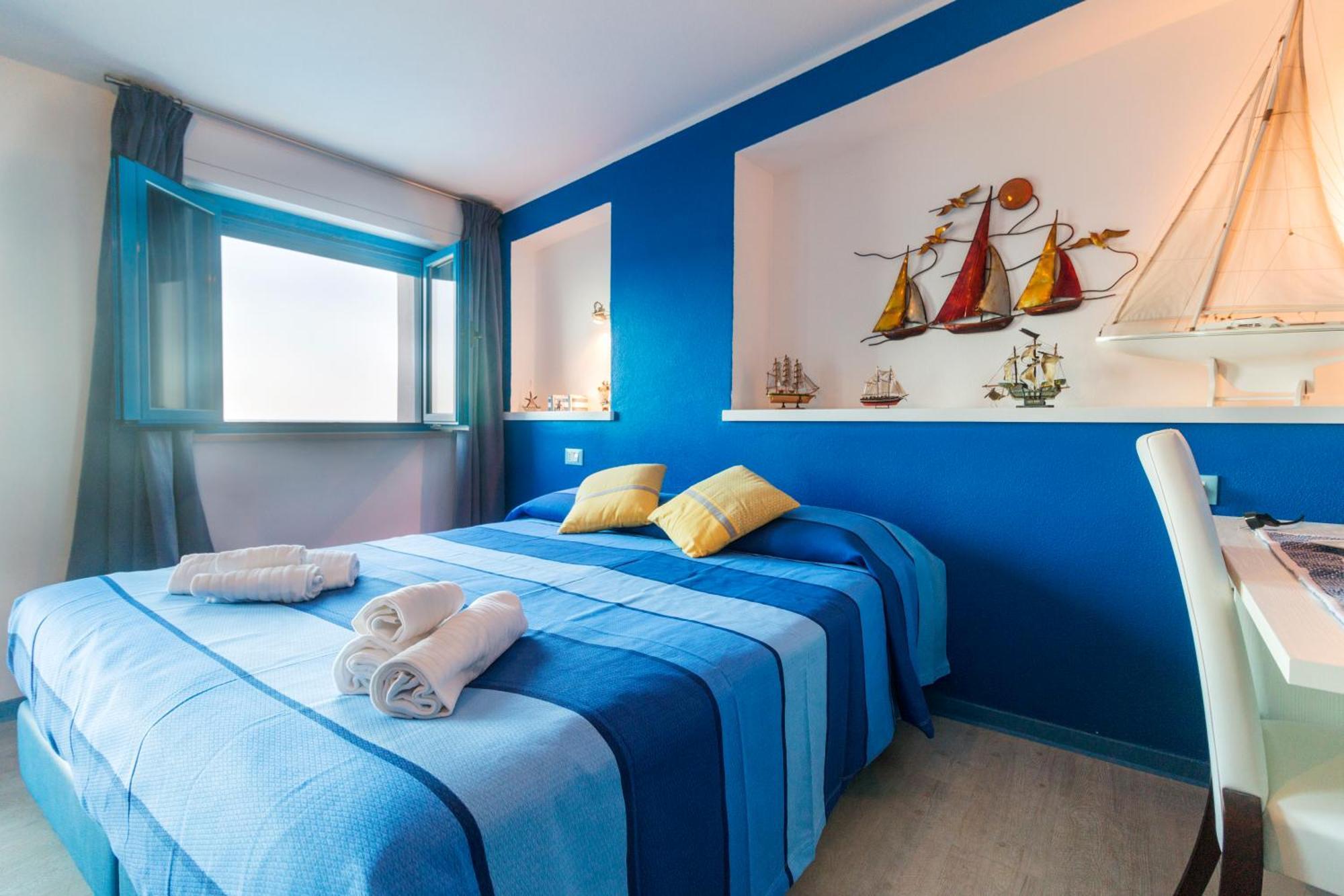 La Favorita Hotel Кала Гононе Екстериор снимка